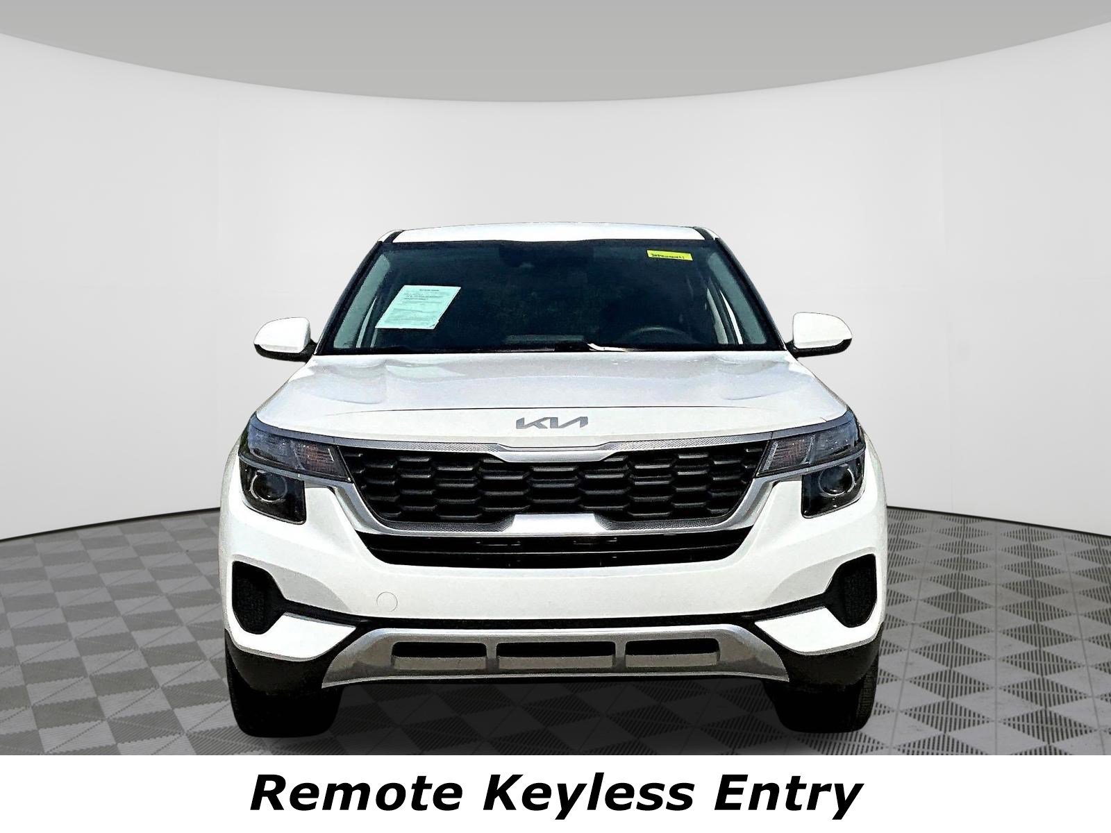 Used 2023 Kia Seltos LX with VIN KNDEPCAA4P7429041 for sale in Saint Matthews, KY