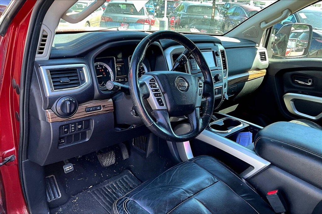 Used 2019 Nissan Titan 4x4 Crew Cab SL Truck Crew Cab