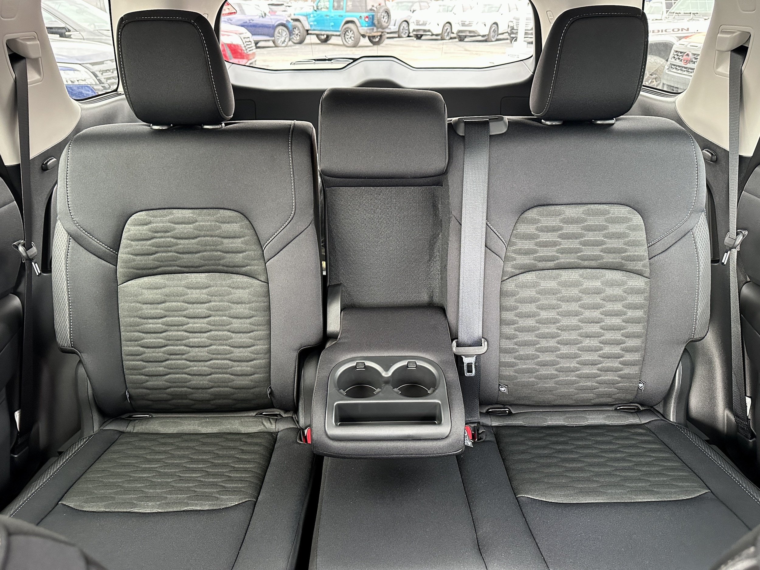 2026 Nissan Pathfinder SV - Photo 34