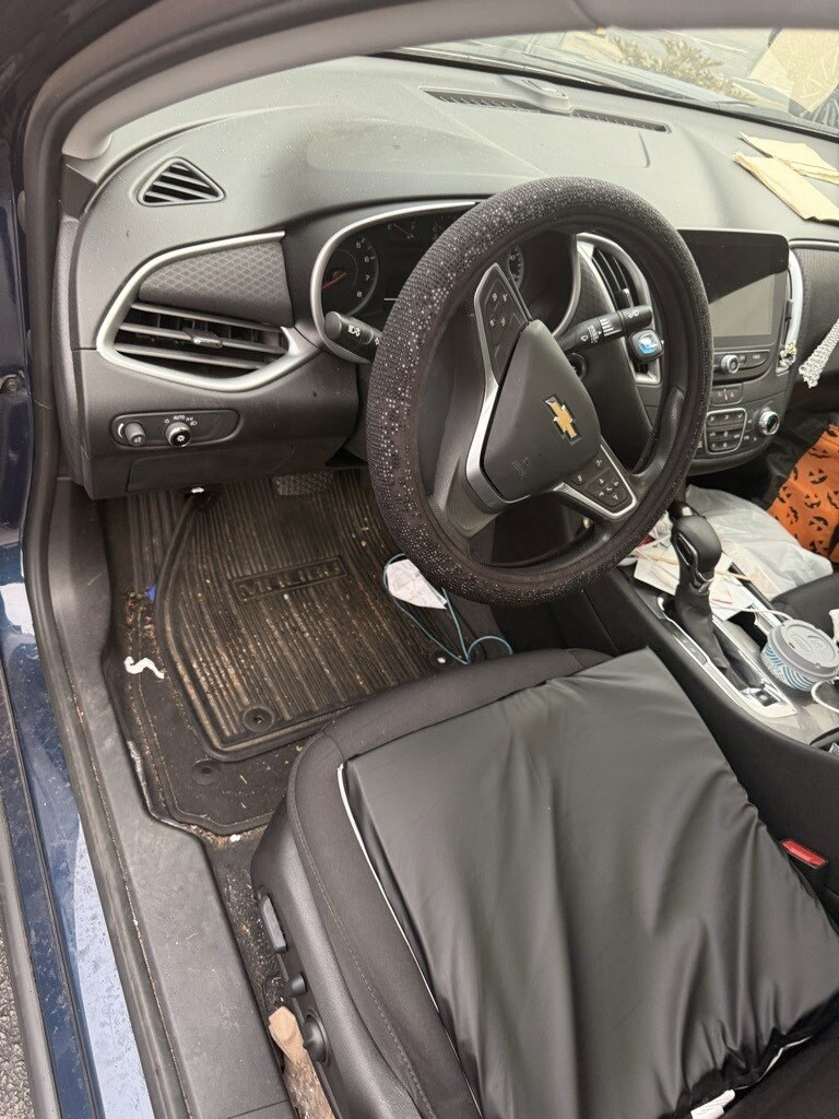 2022 Chevrolet Malibu 1LT photo 3