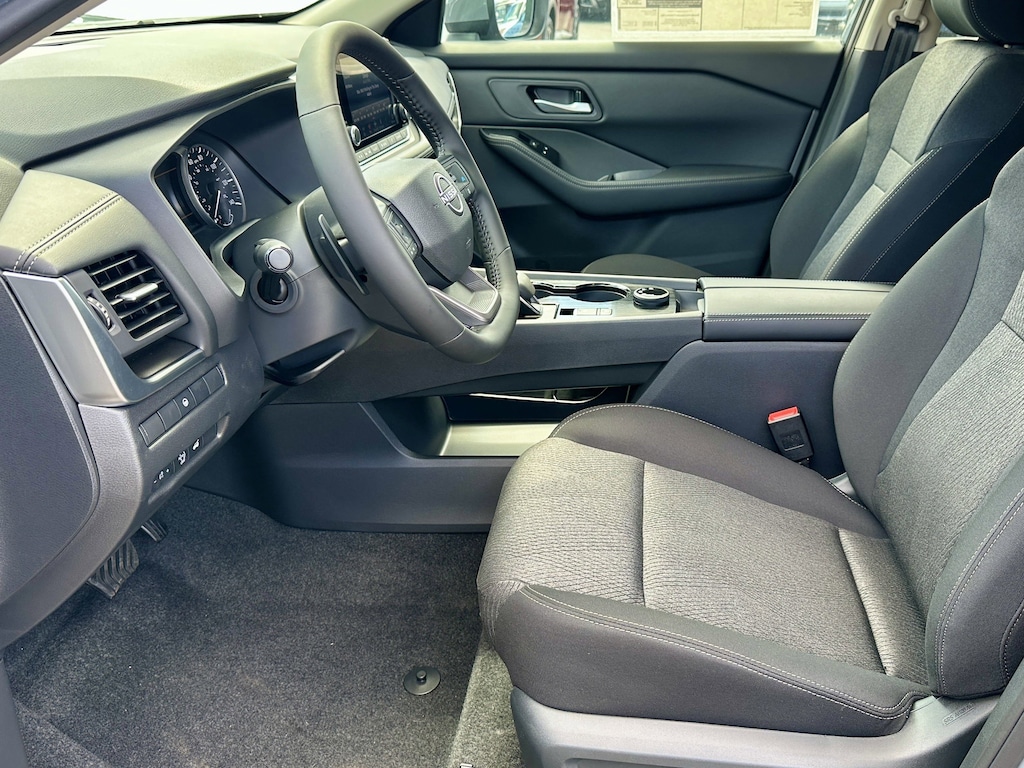 New 2026 Nissan Rogue SV SUV