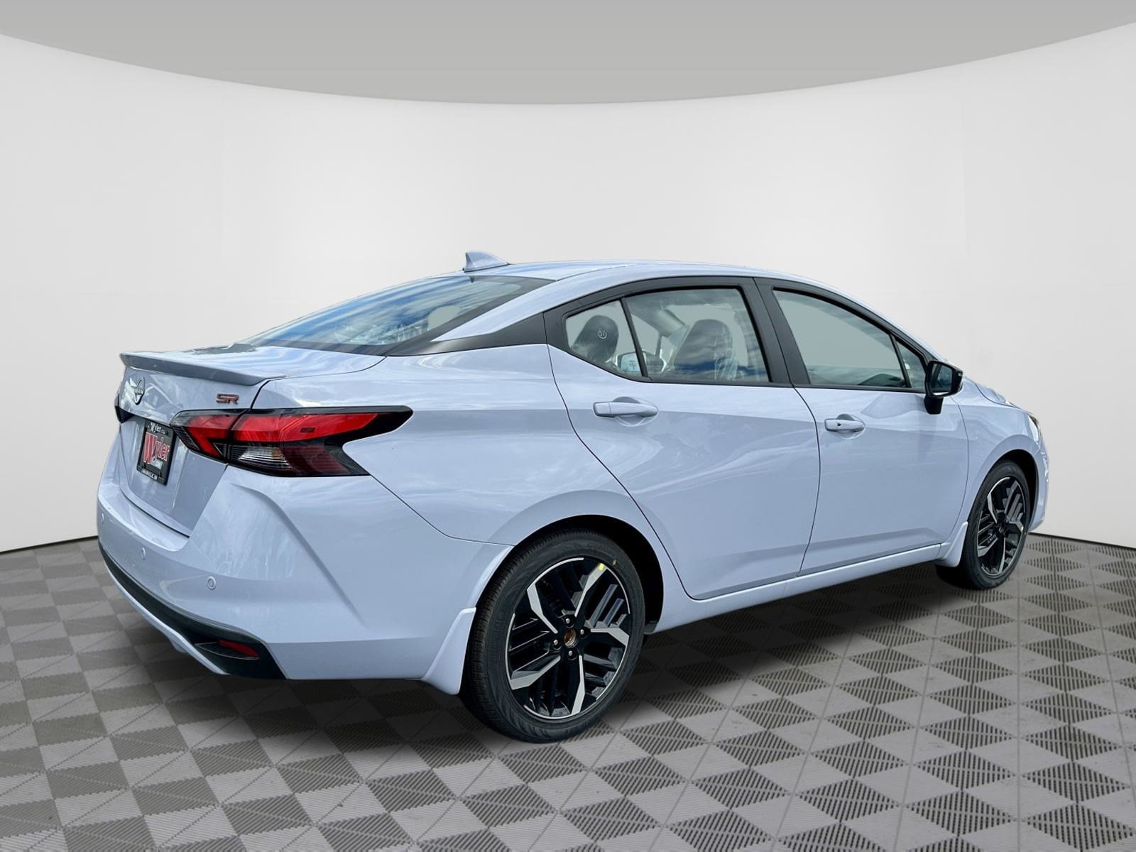 2025 Nissan Versa Sedan SR - Photo 8