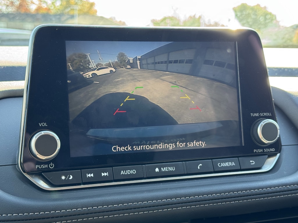 Used 2025 Nissan Rogue AWD SV SUV