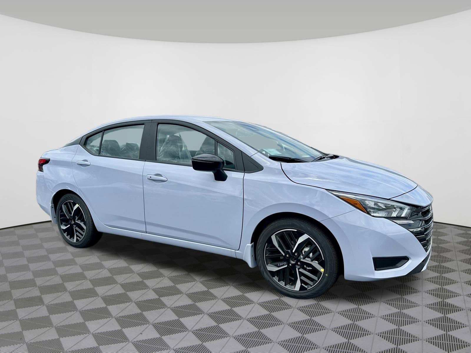 2025 Nissan Versa Sedan SR