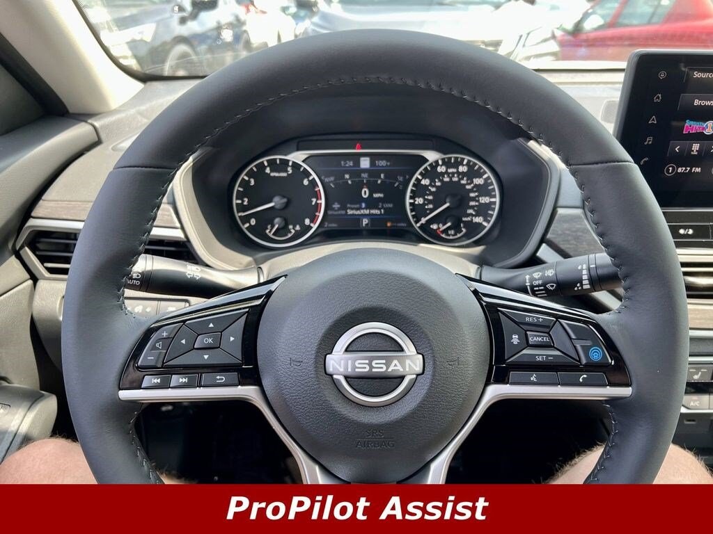 Certified 2025 Nissan Altima SV FWD Sedan