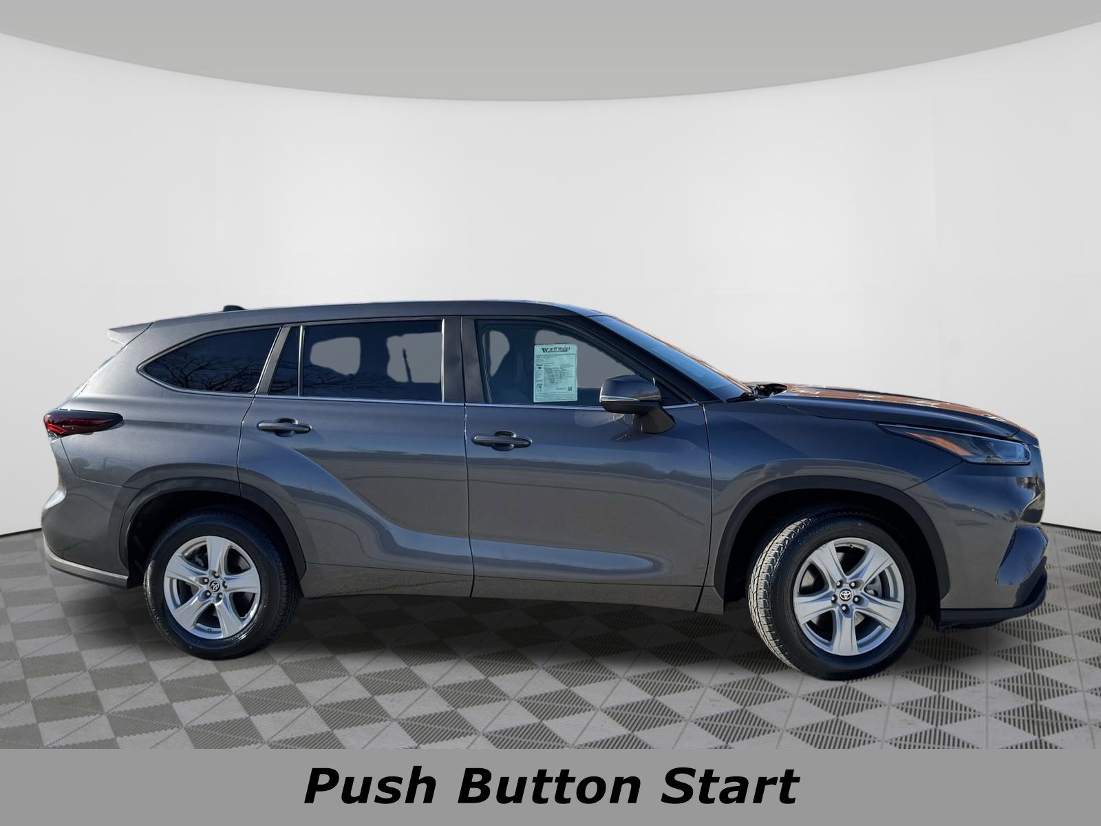 Used 2024 Toyota Highlander LE with VIN 5TDKDRAH4RS050402 for sale in Louisville, KY