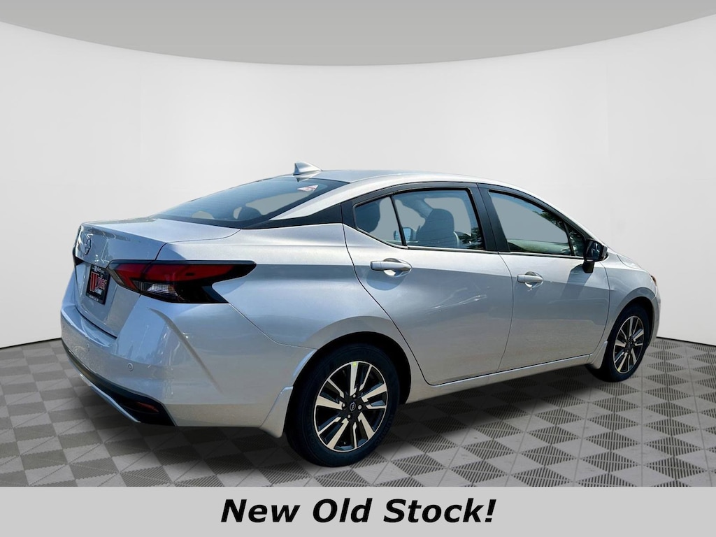 Used 2025 Nissan Versa SV CVT Sedan