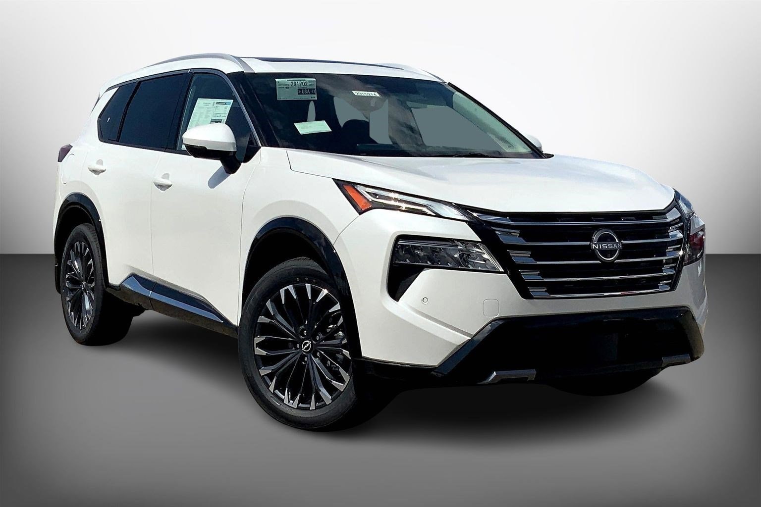 2026 Nissan Rogue Platinum's photo