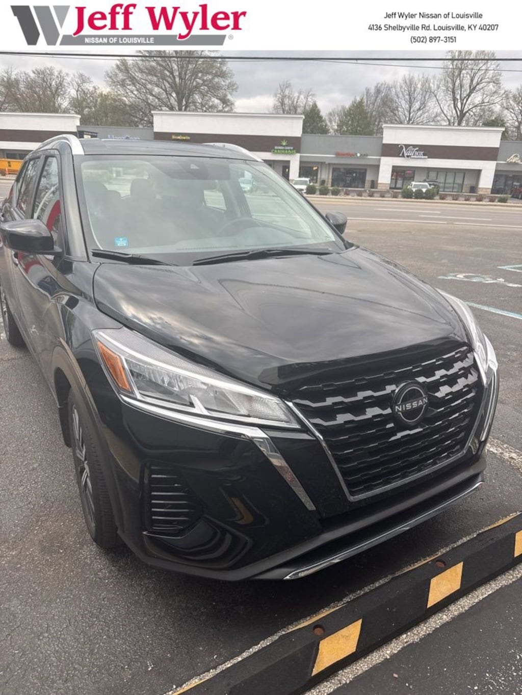 Used 2024 Nissan Kicks SV FWD SUV