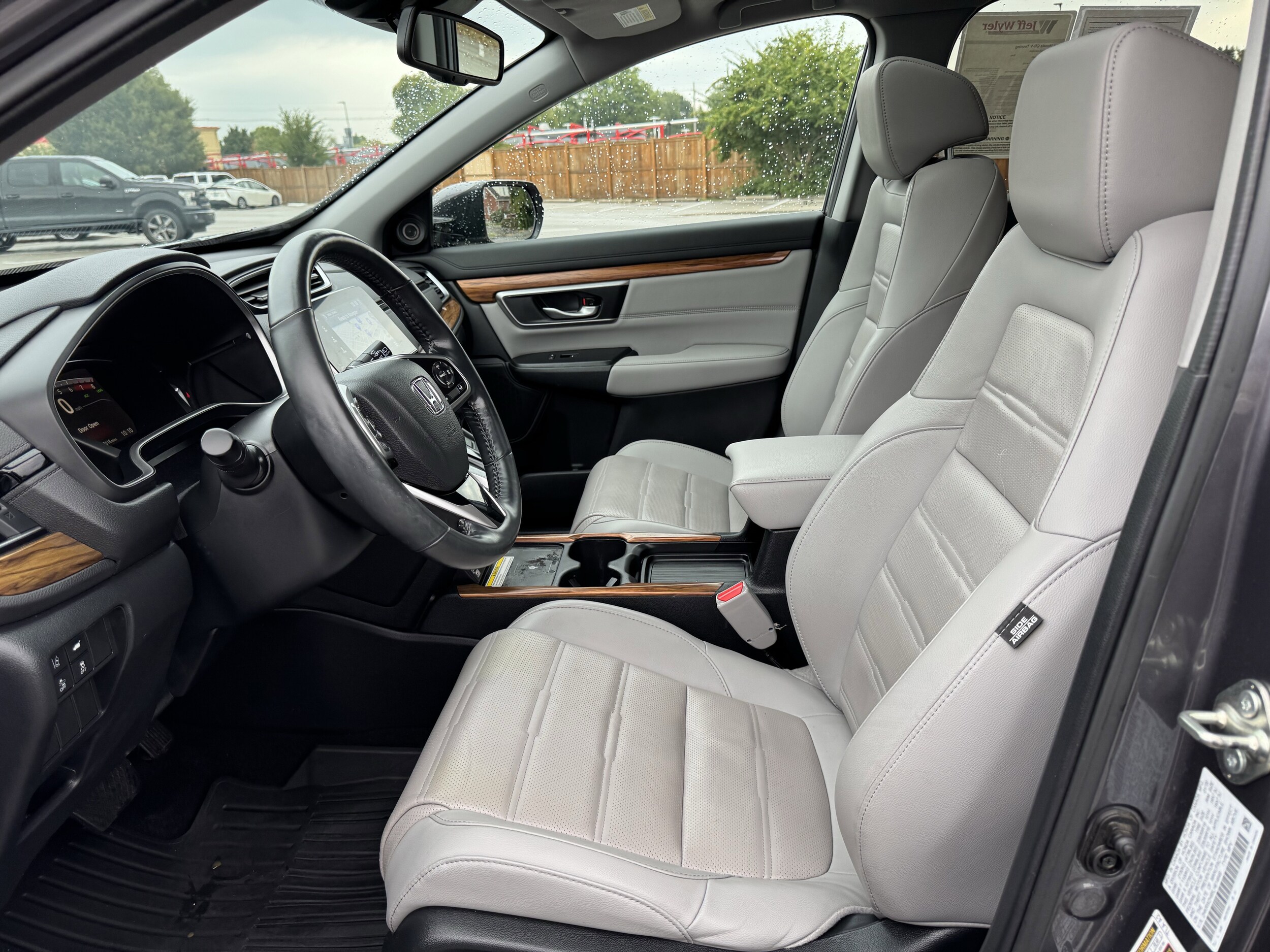 2020 Honda CR-V Touring photo 3