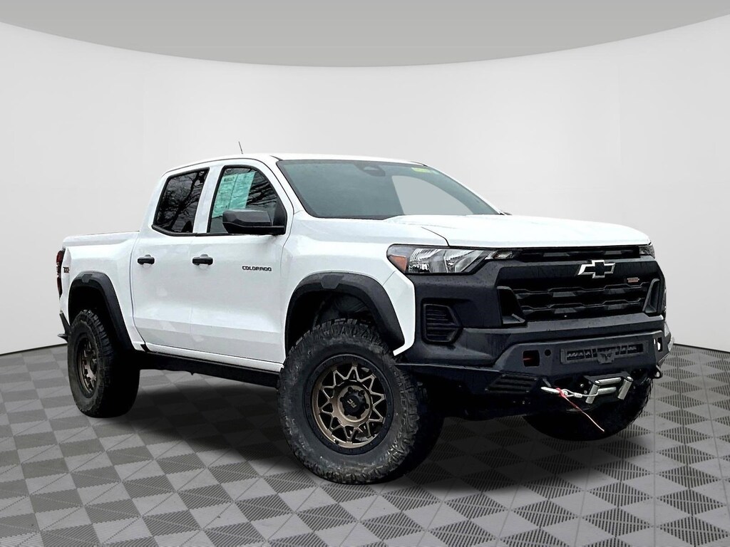 Used 2025 Chevrolet Colorado 4WD Crew Cab Trail Boss Truck Crew Cab