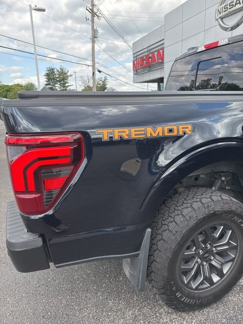 Used 2025 Ford F-150 Tremor 4WD SuperCrew 5.5 Box Truck SuperCrew Cab
