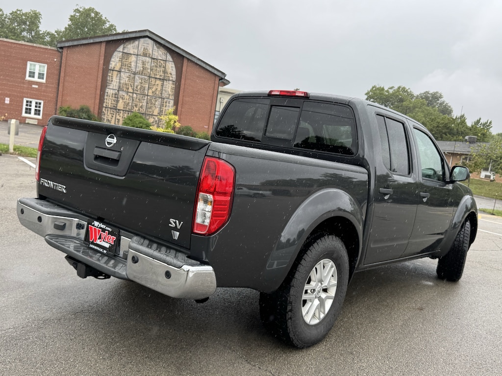 Used 2014 Nissan Frontier 2WD Crew Cab SWB Auto SV Truck Crew Cab