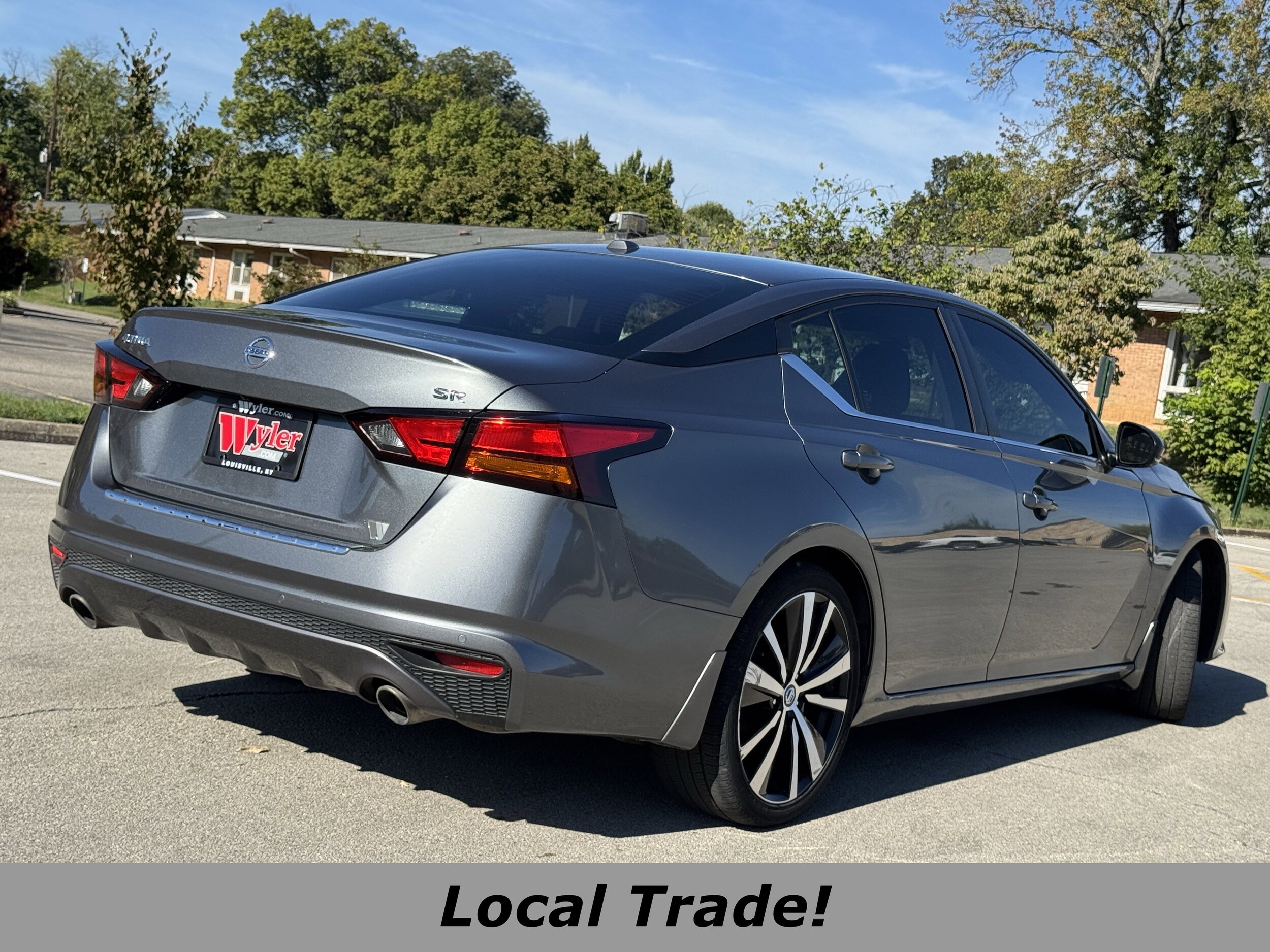 2020 Nissan Altima 2.5 SR photo 3
