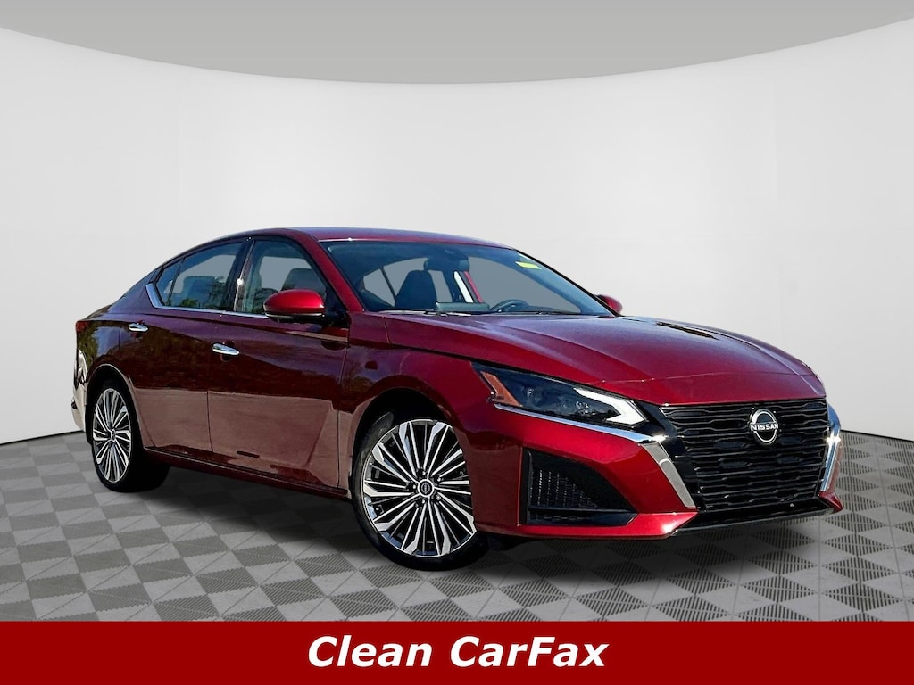 Used 2023 Nissan Altima 2.5 SL Sedan Sedan
