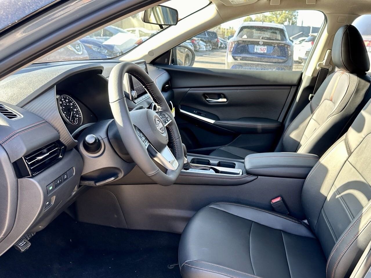 2025 Nissan Sentra SR photo 4