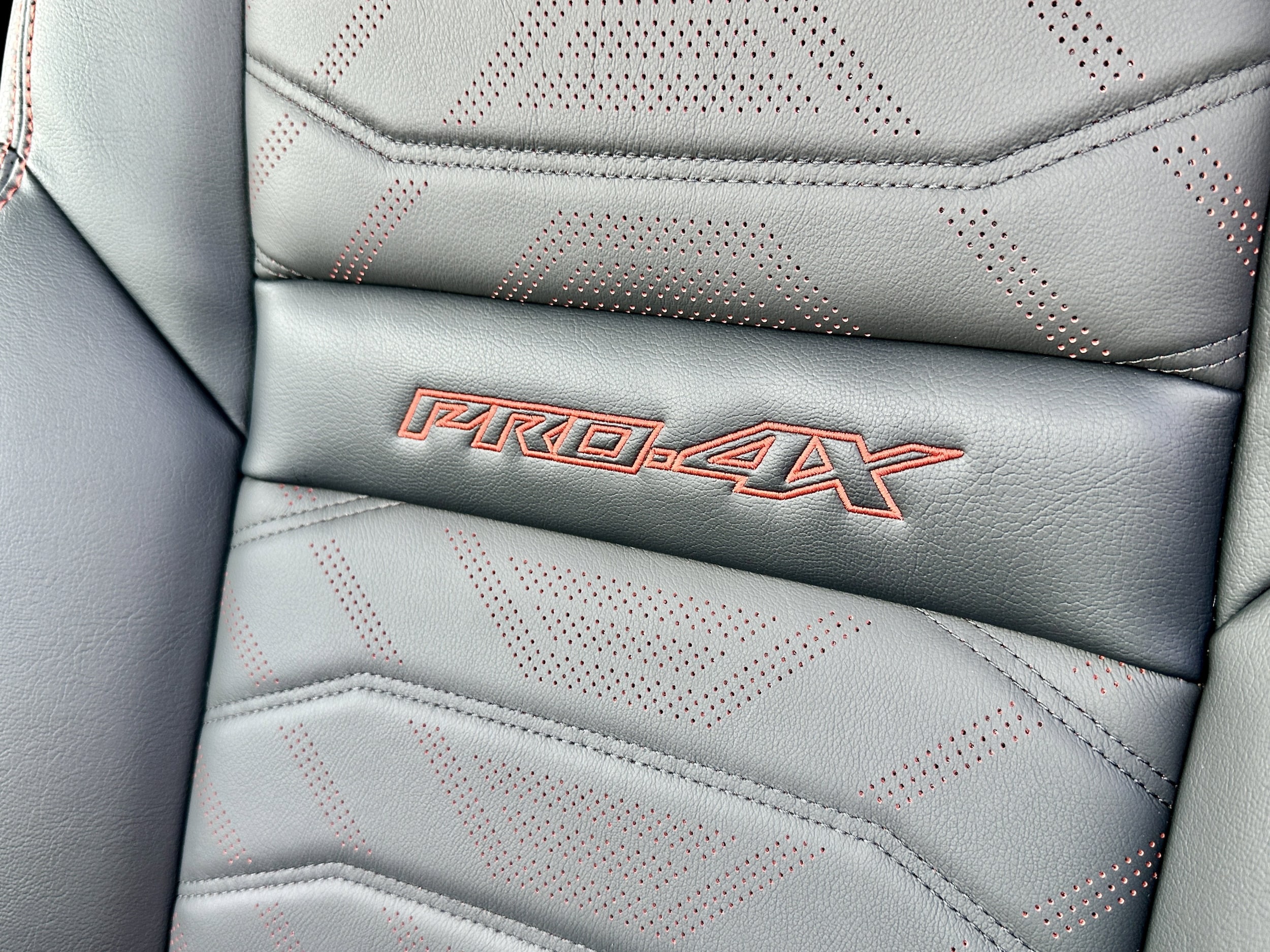 2026 Nissan Frontier PRO-4X - Photo 25