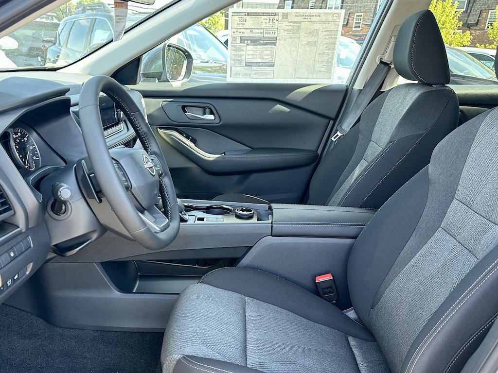 New 2026 Nissan Rogue SV SUV