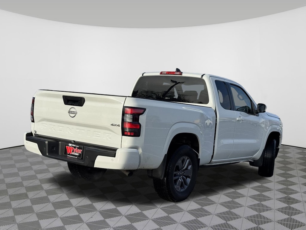 Used 2025 Nissan Frontier King Cab 4x4 SV Truck King Cab