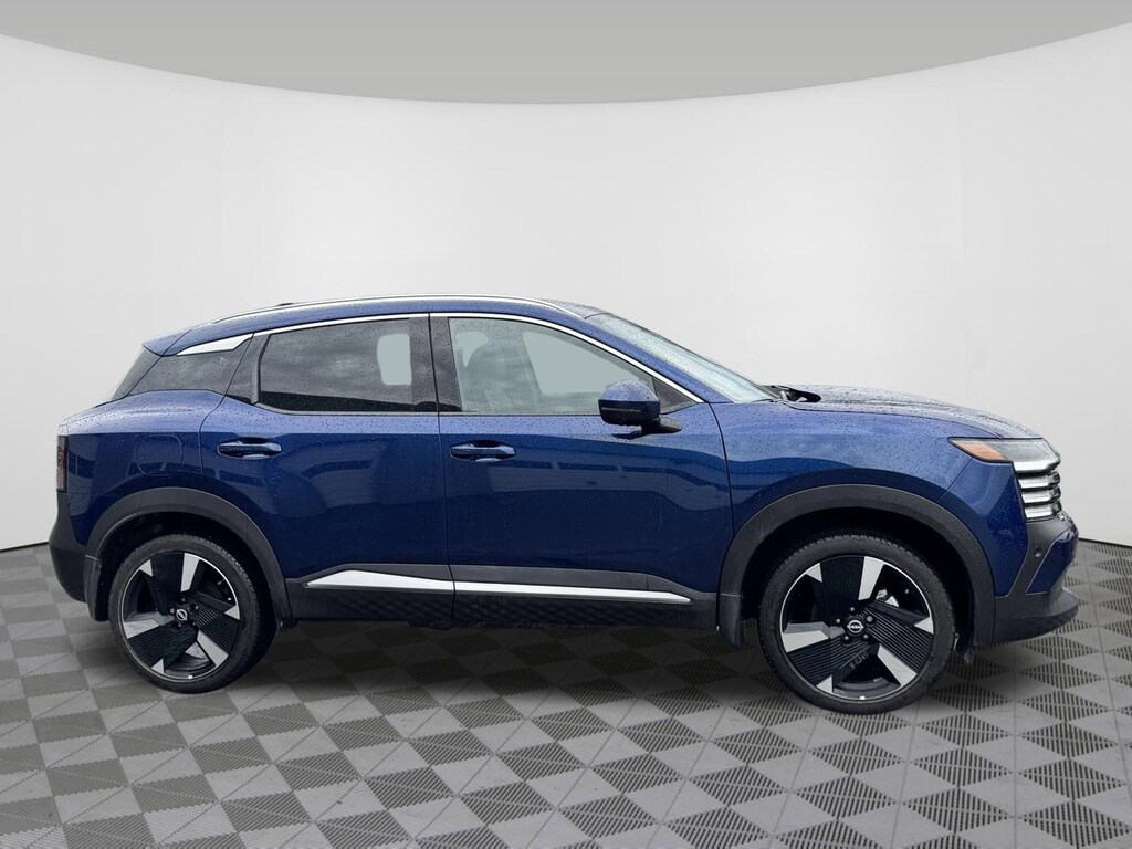 Certified 2025 Nissan Kicks SR FWD SUV