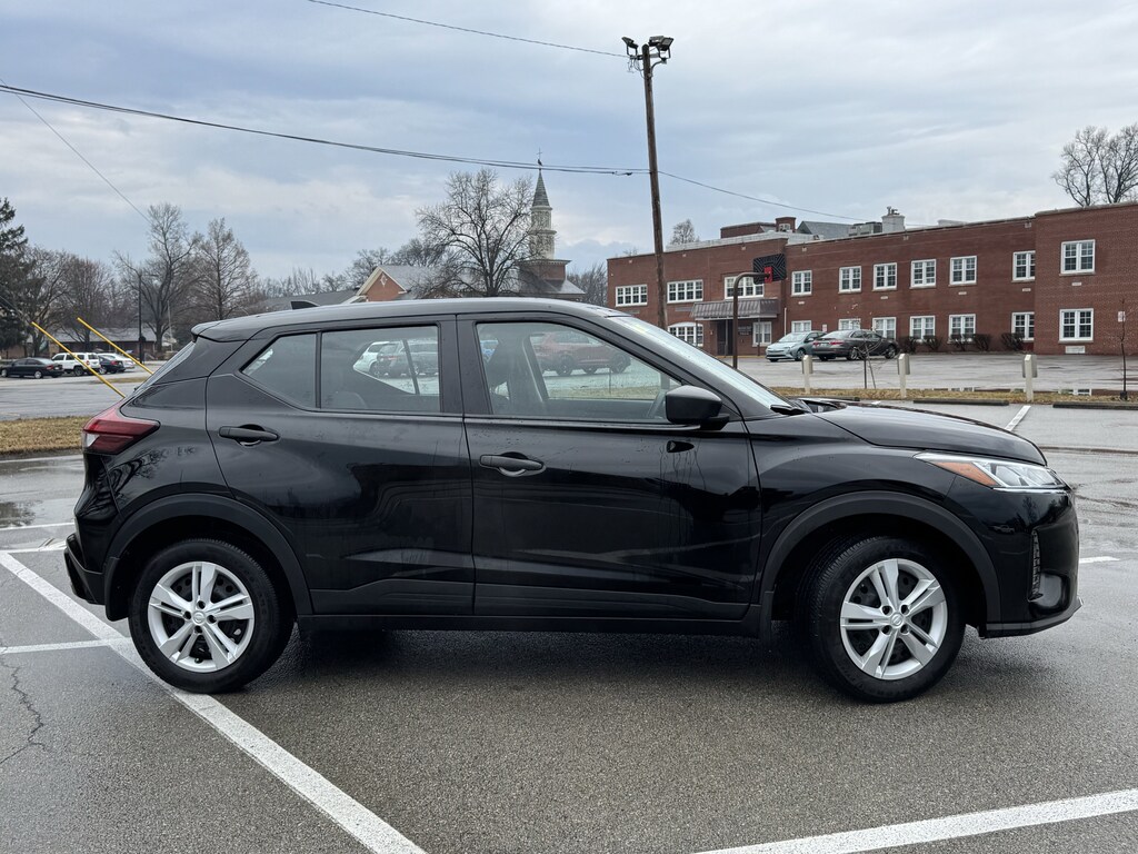 Certified 2025 Nissan Kicks Play S FWD SUV