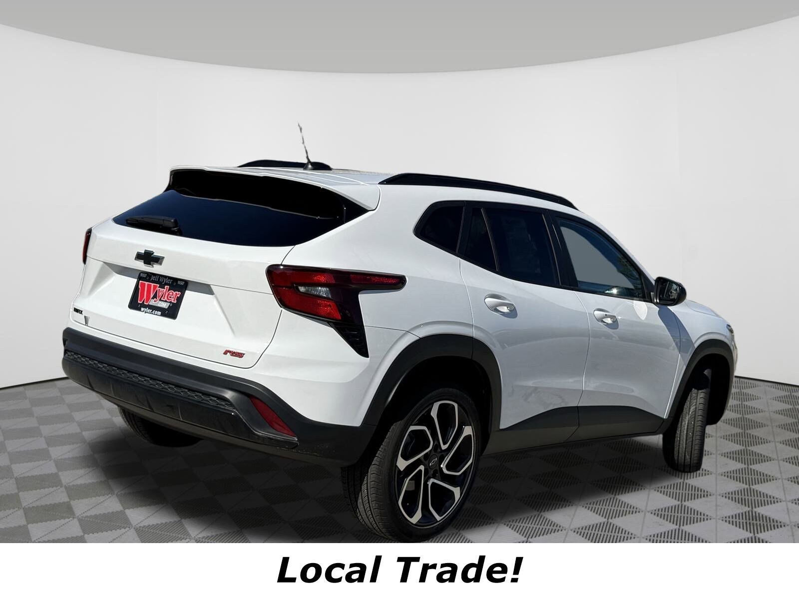 2024 Chevrolet Trax photo 3