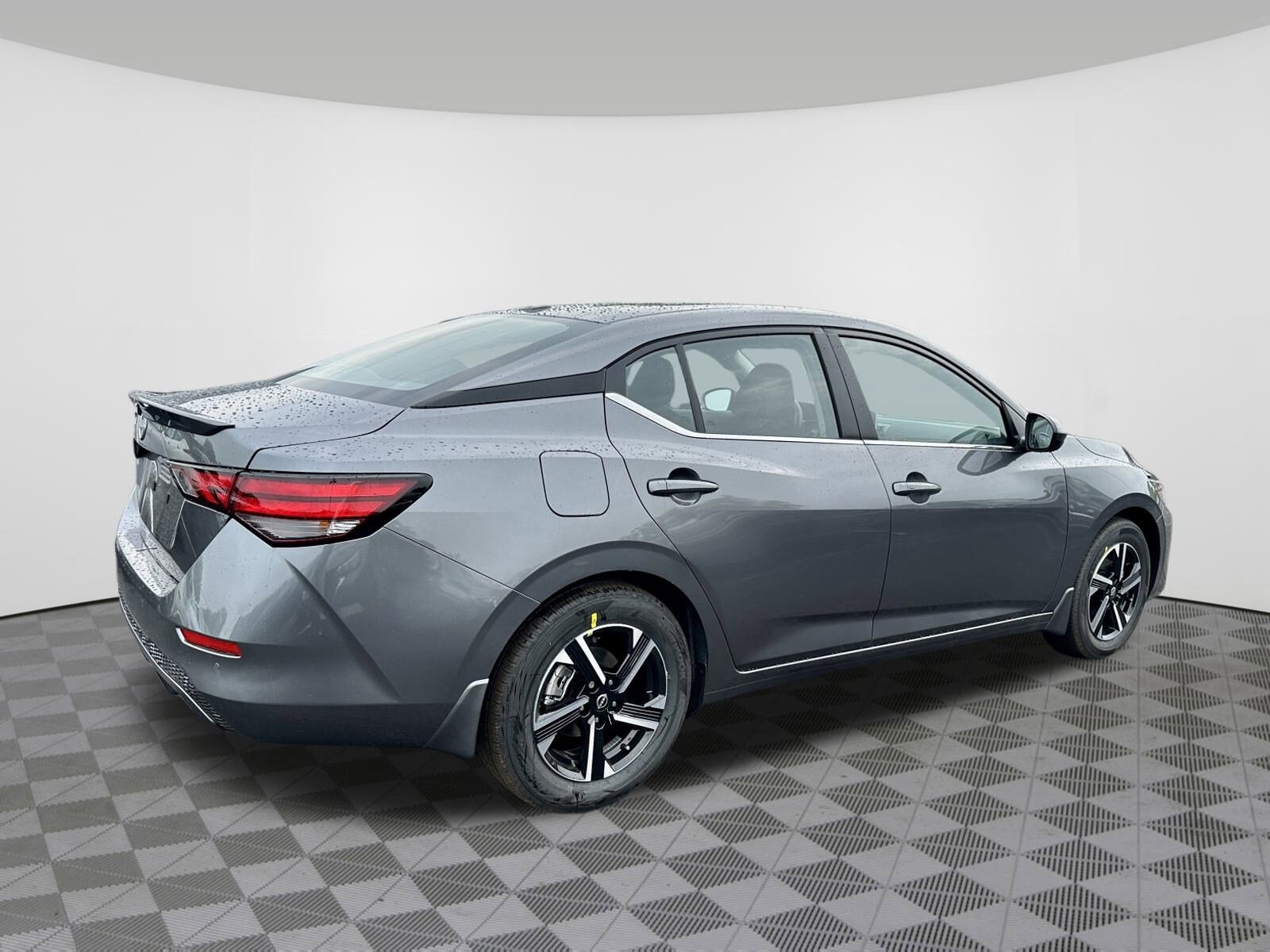 2025 Nissan Sentra SV photo 3