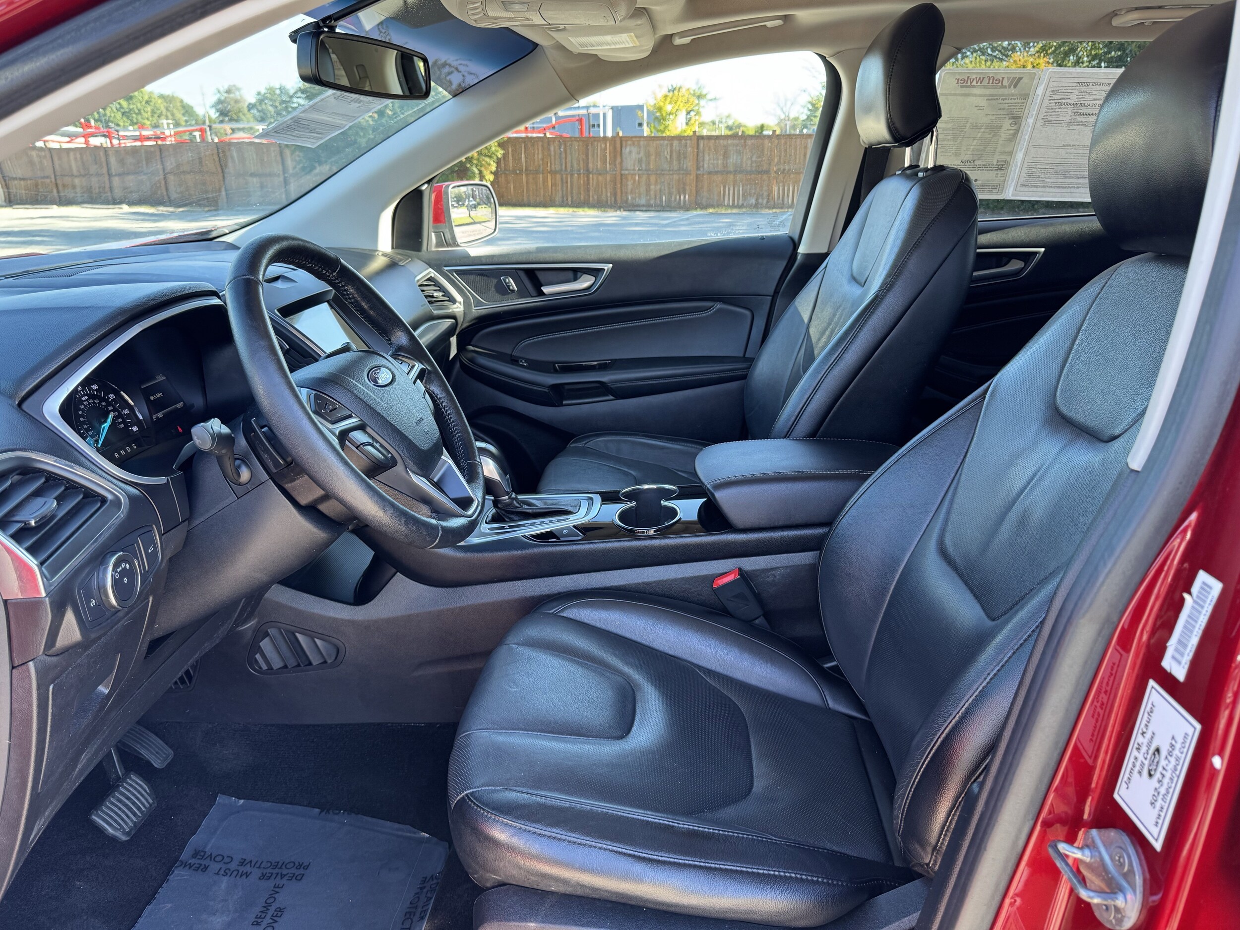 2017 Ford Edge Titanium photo 4