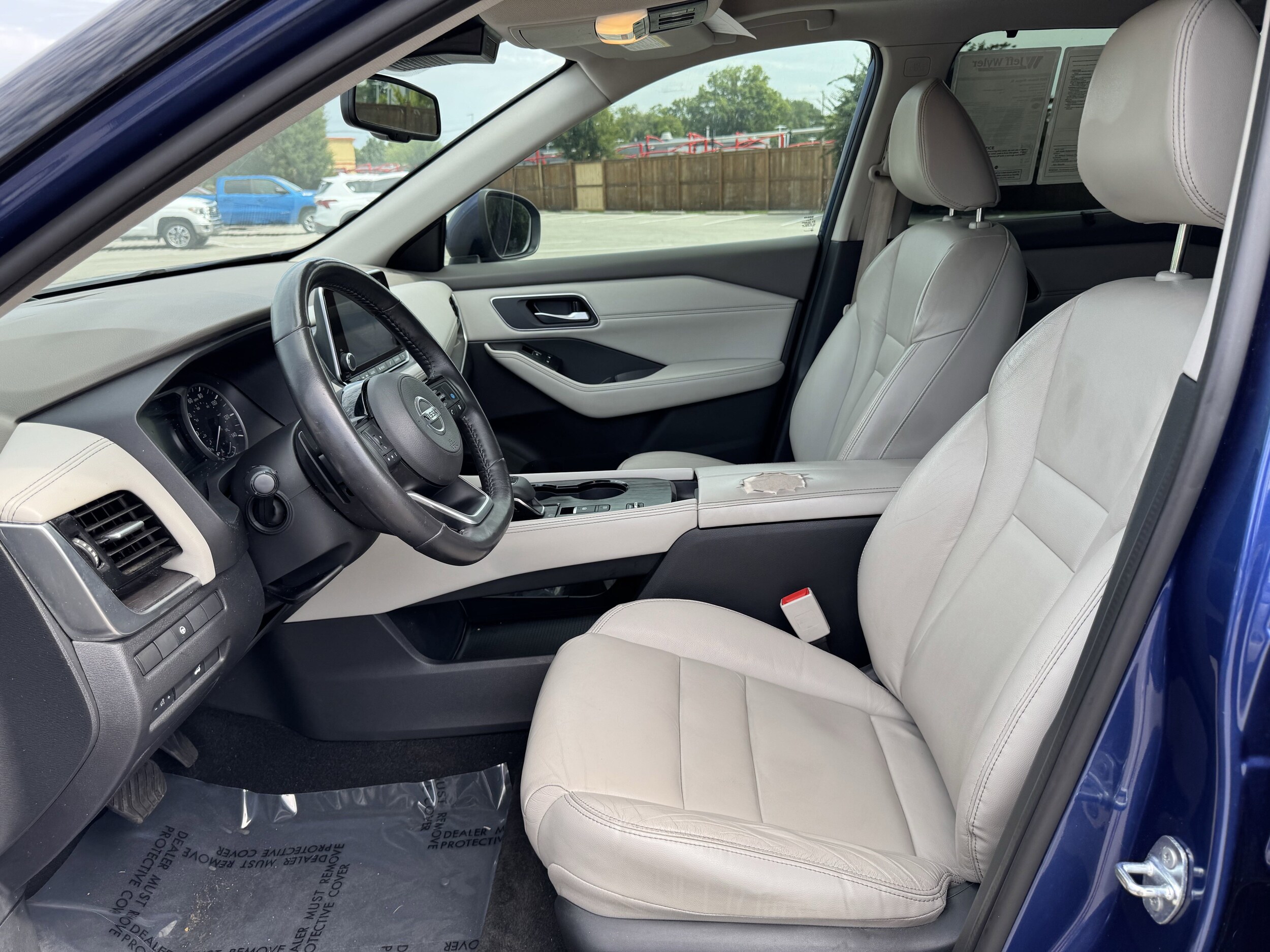 2021 Nissan Rogue SL photo 3