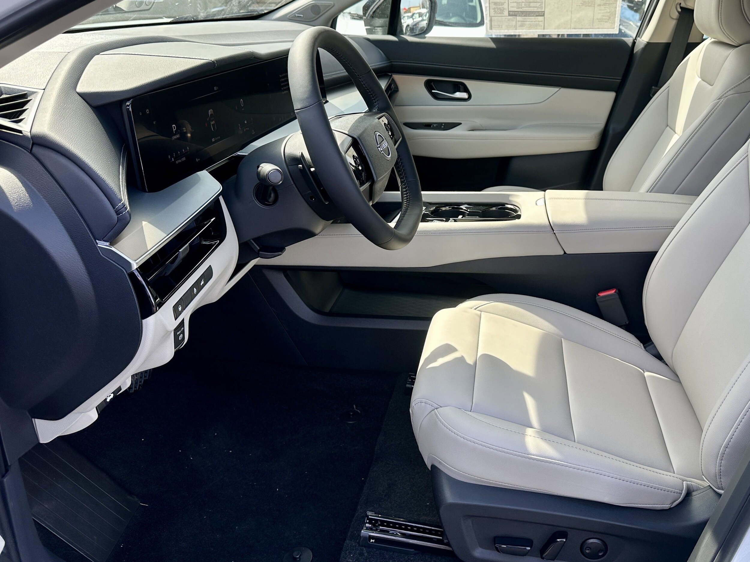 2025 Nissan Murano SL photo 4
