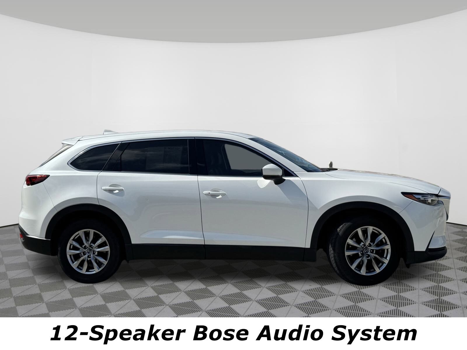 2018 Mazda CX-9 Touring photo 2