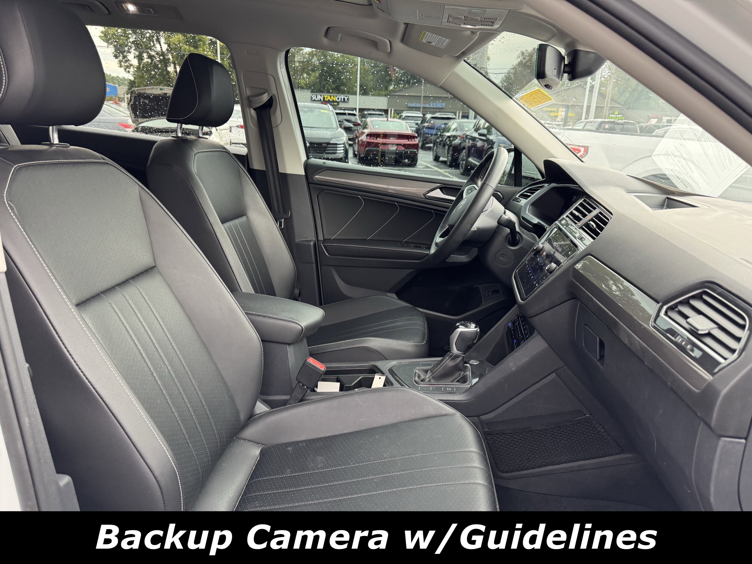 2022 Volkswagen Tiguan SE photo 3