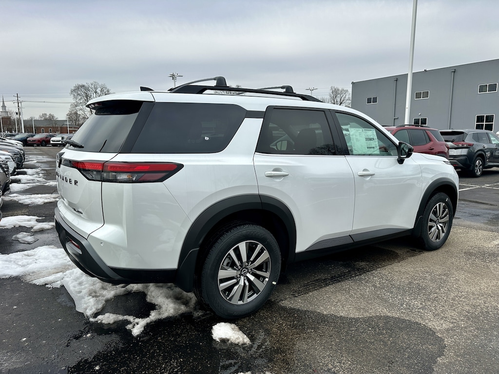 New 2026 Nissan Pathfinder SL SUV