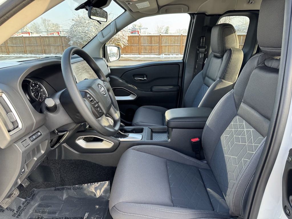 Used 2025 Nissan Frontier King Cab 4x4 SV Truck King Cab