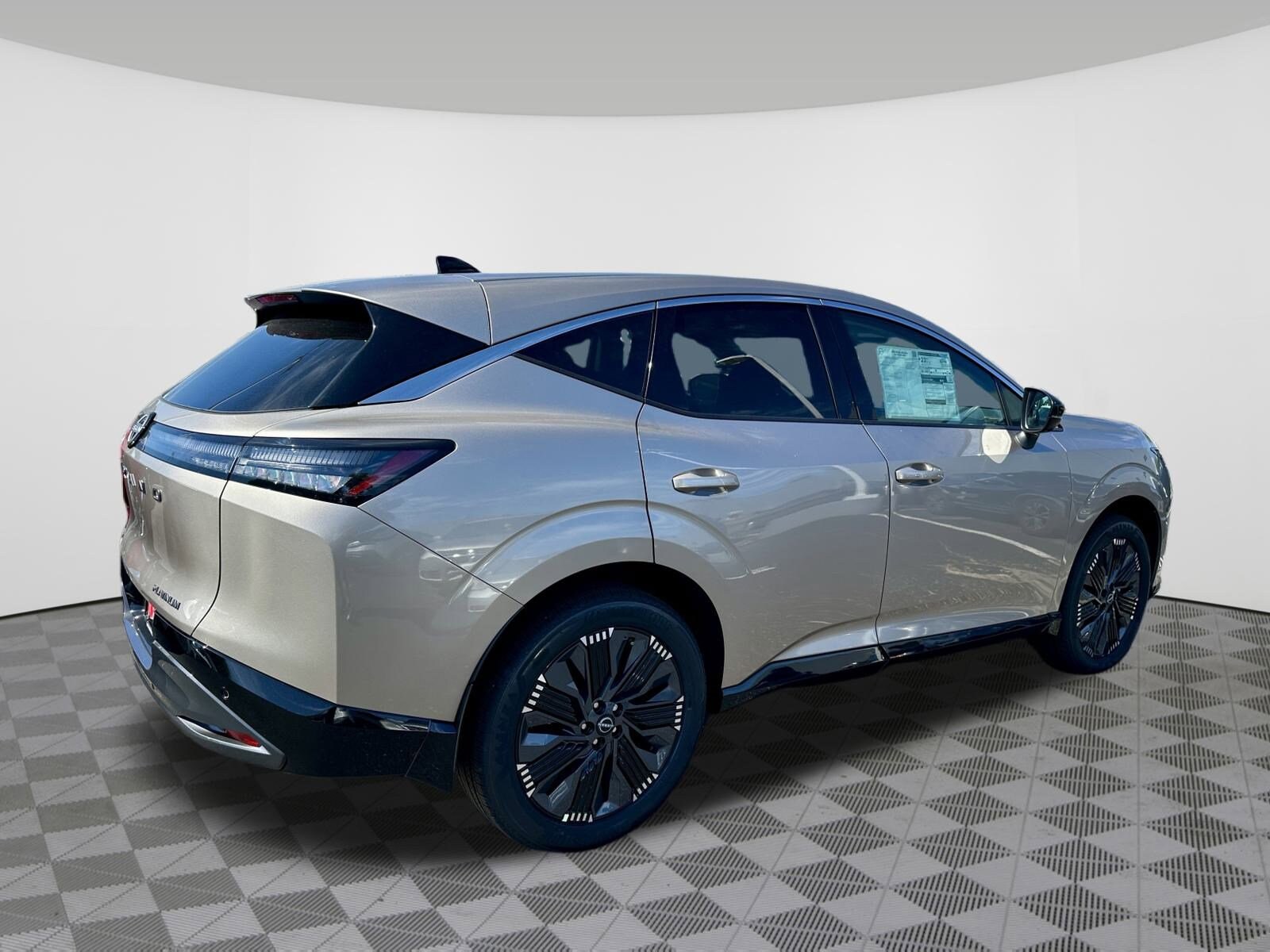 2026 Nissan Murano Platinum photo 3