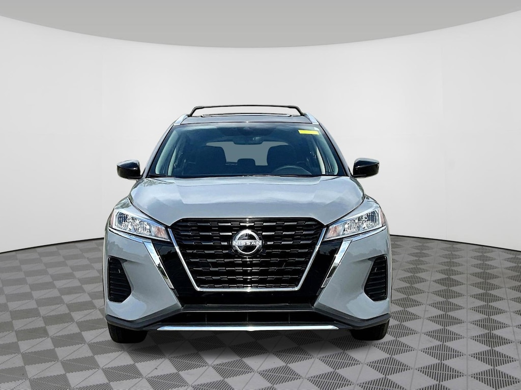 Used 2022 Nissan Kicks SV FWD SUV