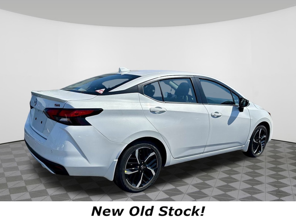 Used 2025 Nissan Versa SR CVT Sedan