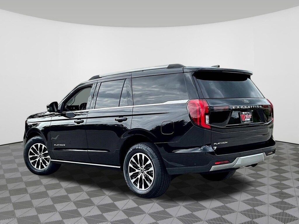 Used 2025 Ford Expedition Platinum 4x4 SUV