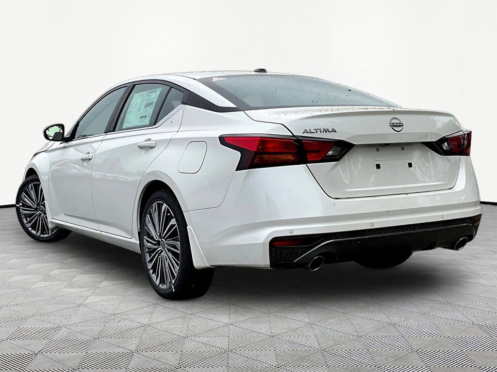 New 2026 Nissan Altima SV Sedan
