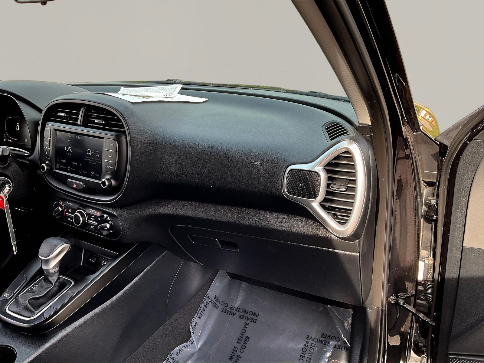 2025 Kia Soul LX - Photo 28