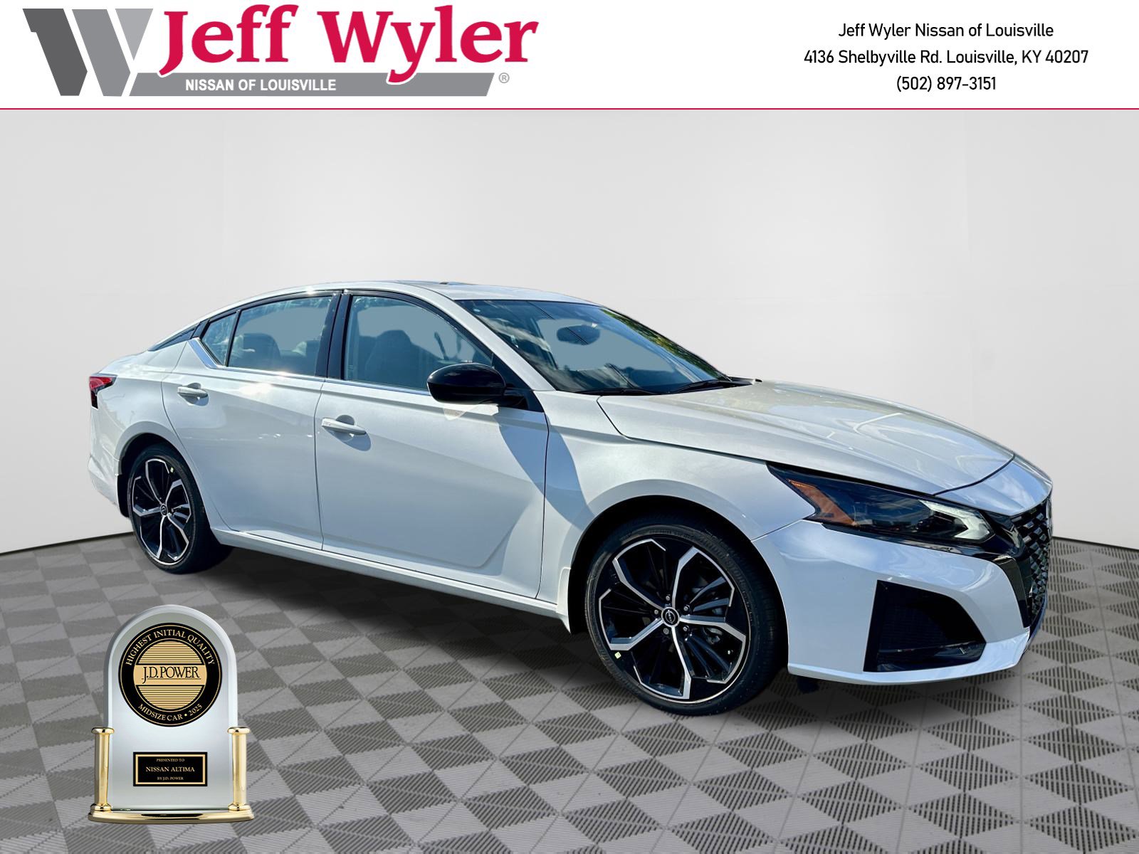 2025 Nissan Altima SR's photo