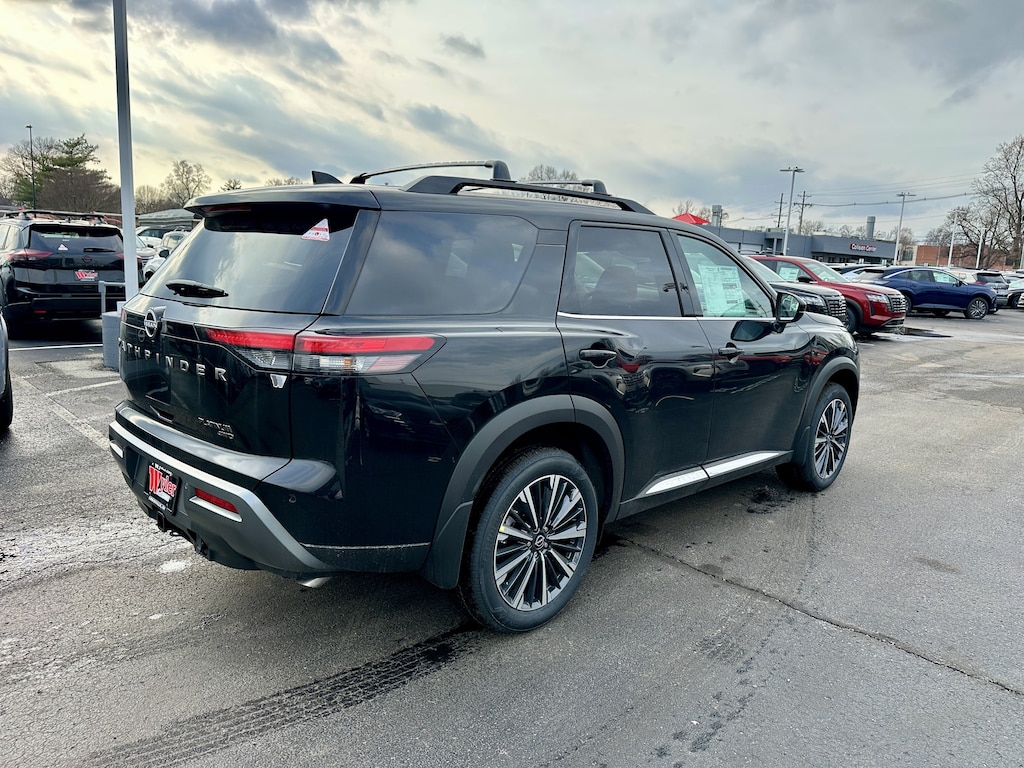 New 2026 Nissan Pathfinder Platinum SUV