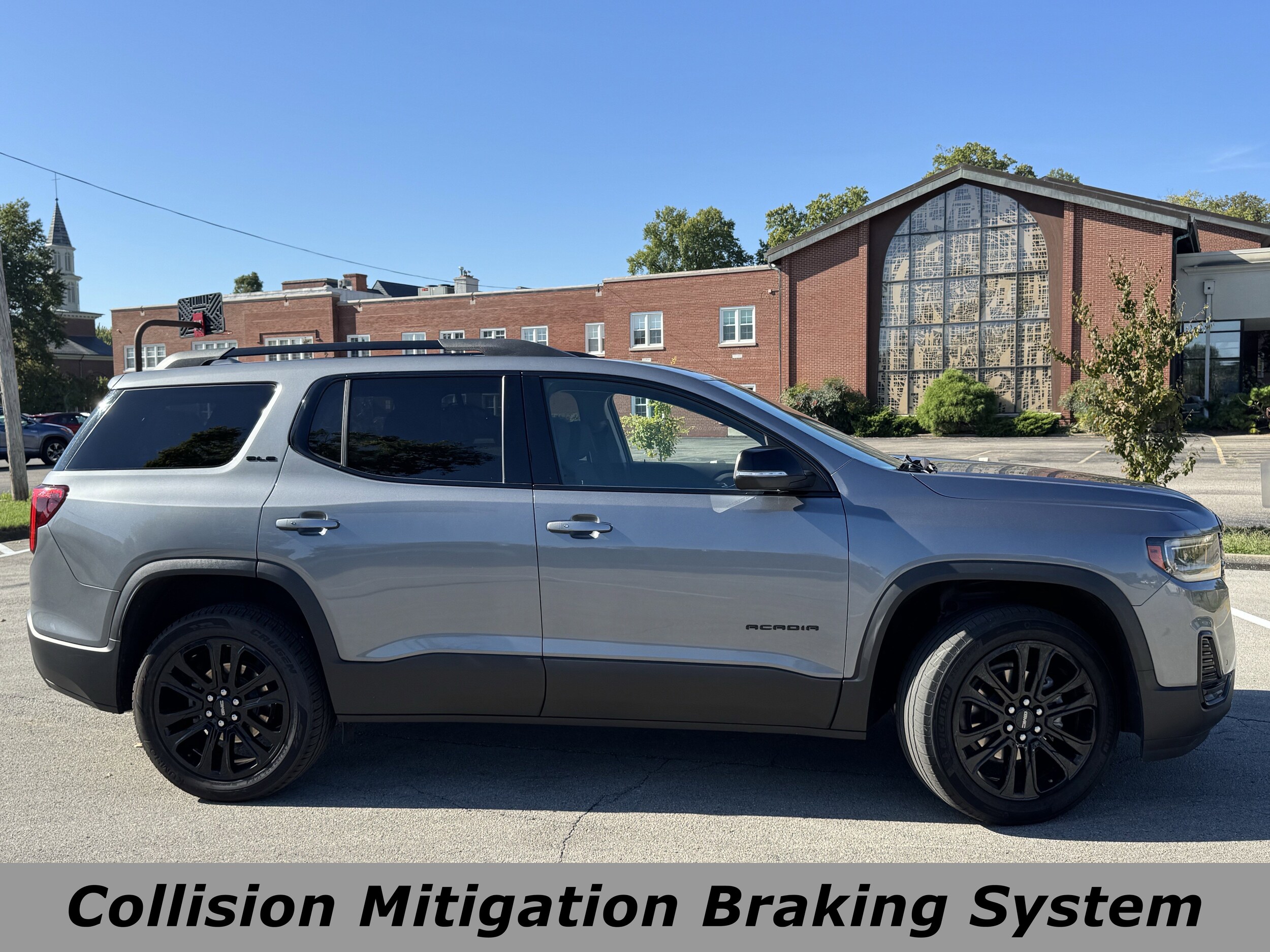 2022 Gmc Acadia SLE photo 2
