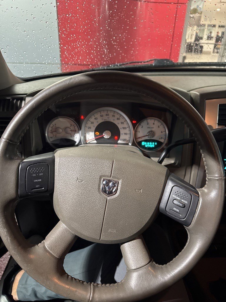 Used 2005 Dodge Dakota Laramie with VIN 1D7HE58N65S194746 for sale in Saint Matthews, KY