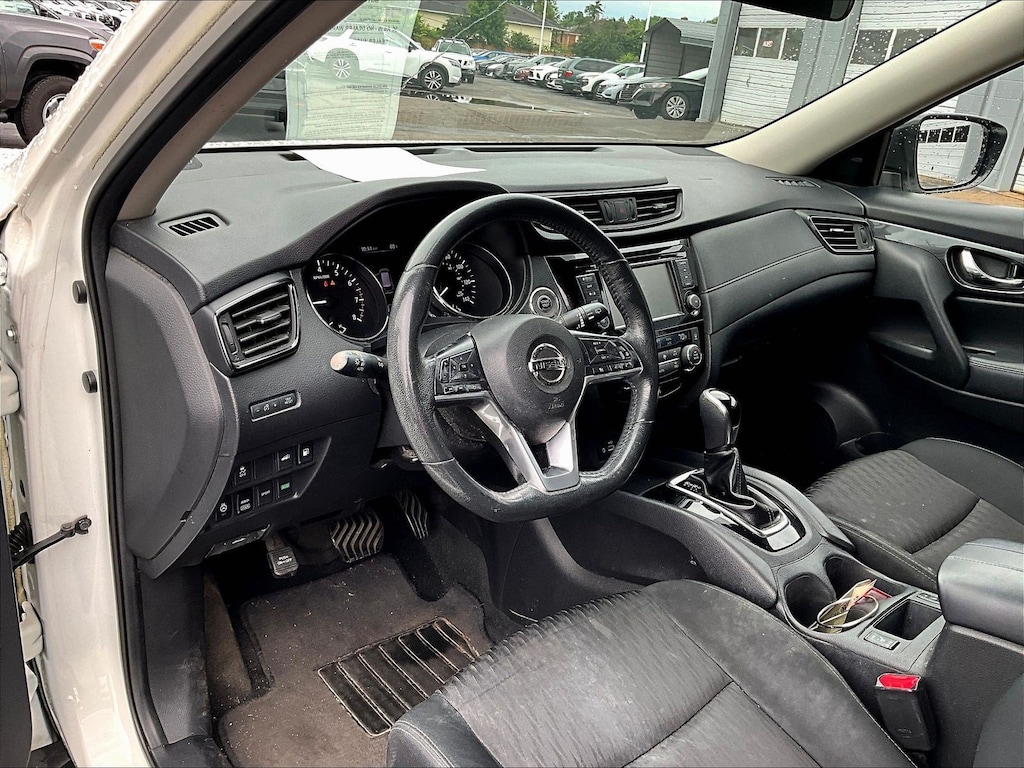 Used 2018 Nissan Rogue AWD SV SUV