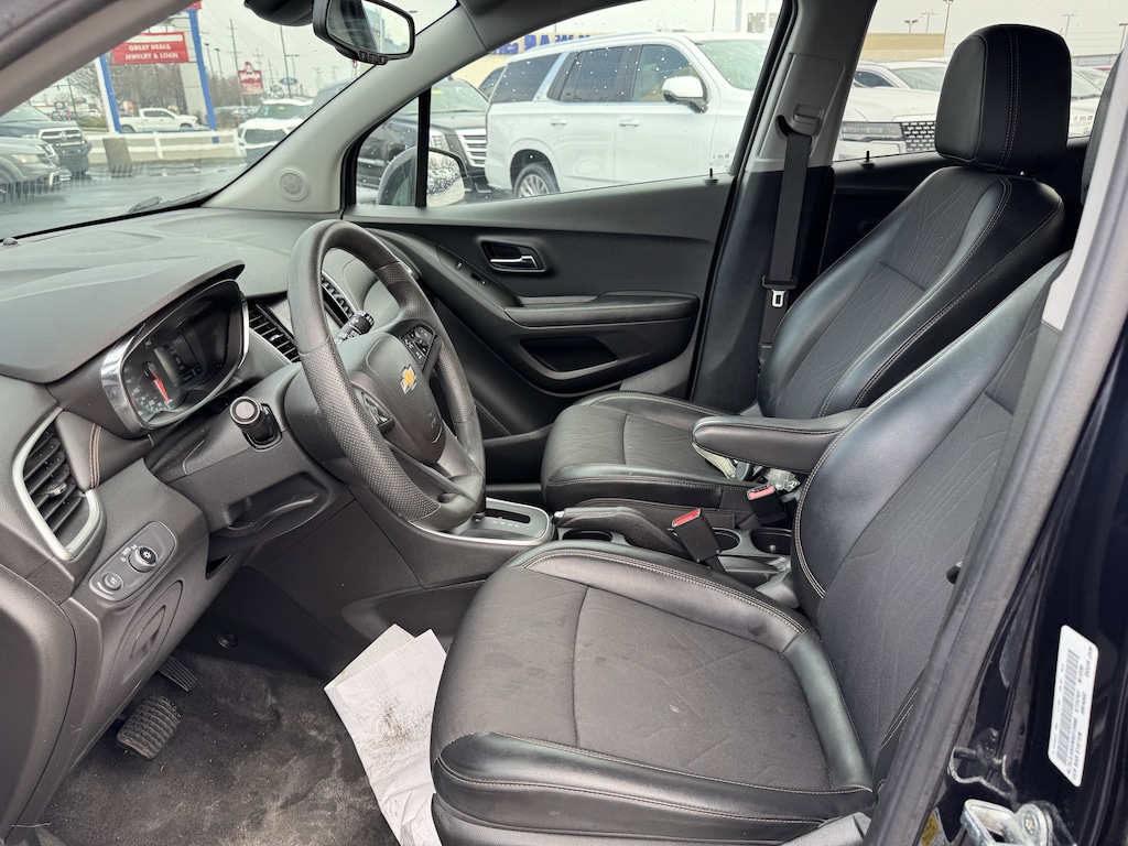 Used 2021 Chevrolet Trax FWD 4dr LT SUV