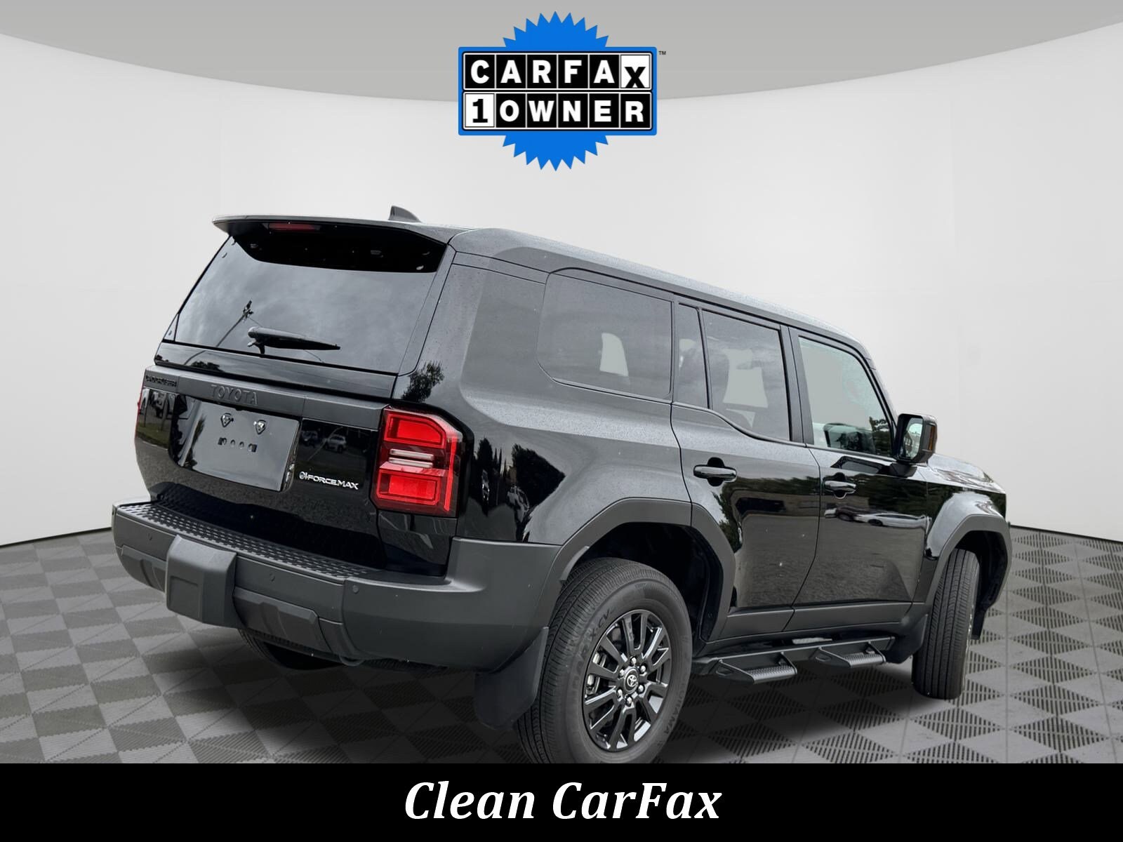 2025 Toyota Land Cruiser photo 3