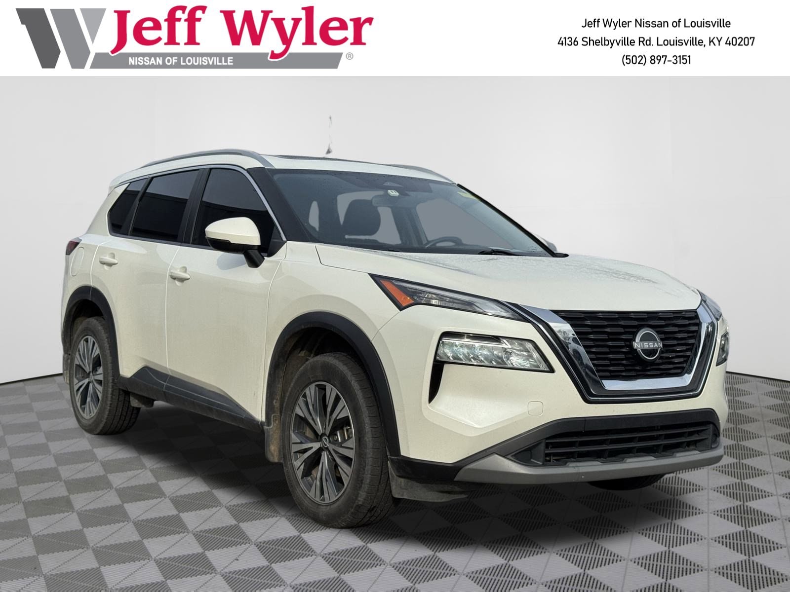 2022 Nissan Rogue SV's photo