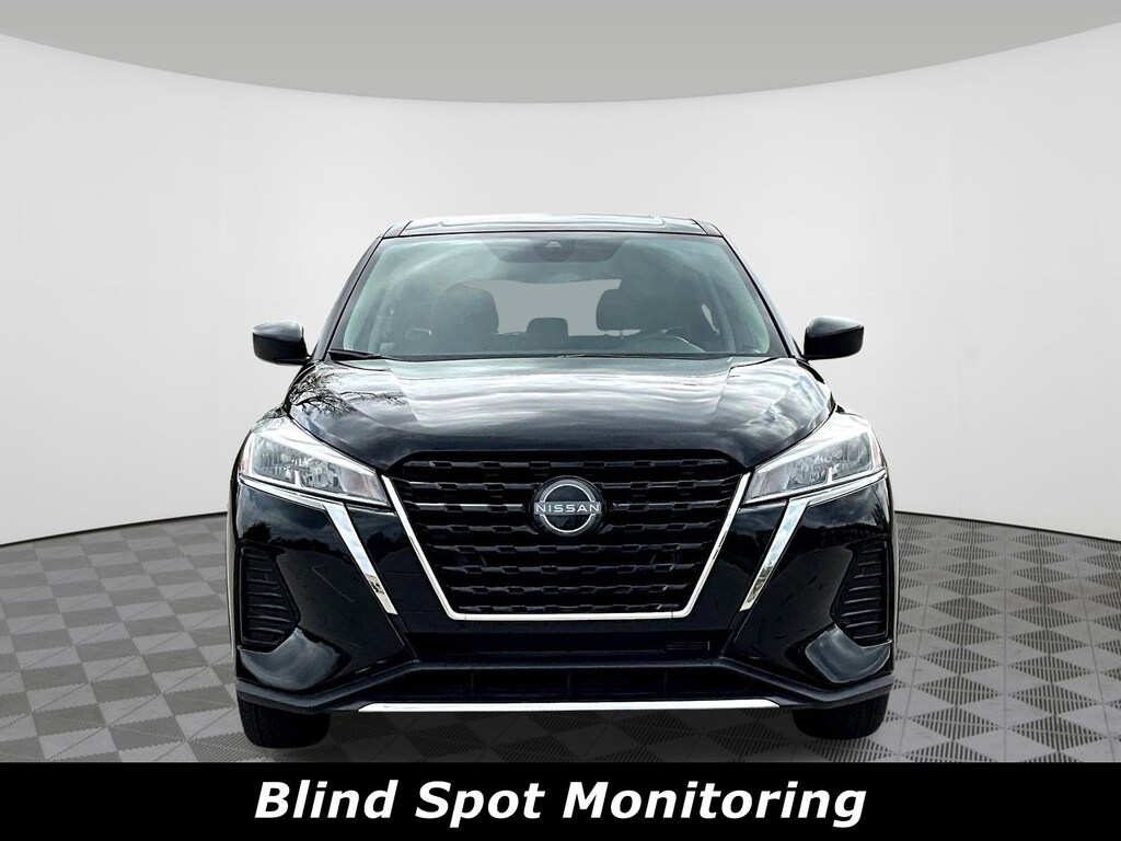 Used 2024 Nissan Kicks S FWD SUV
