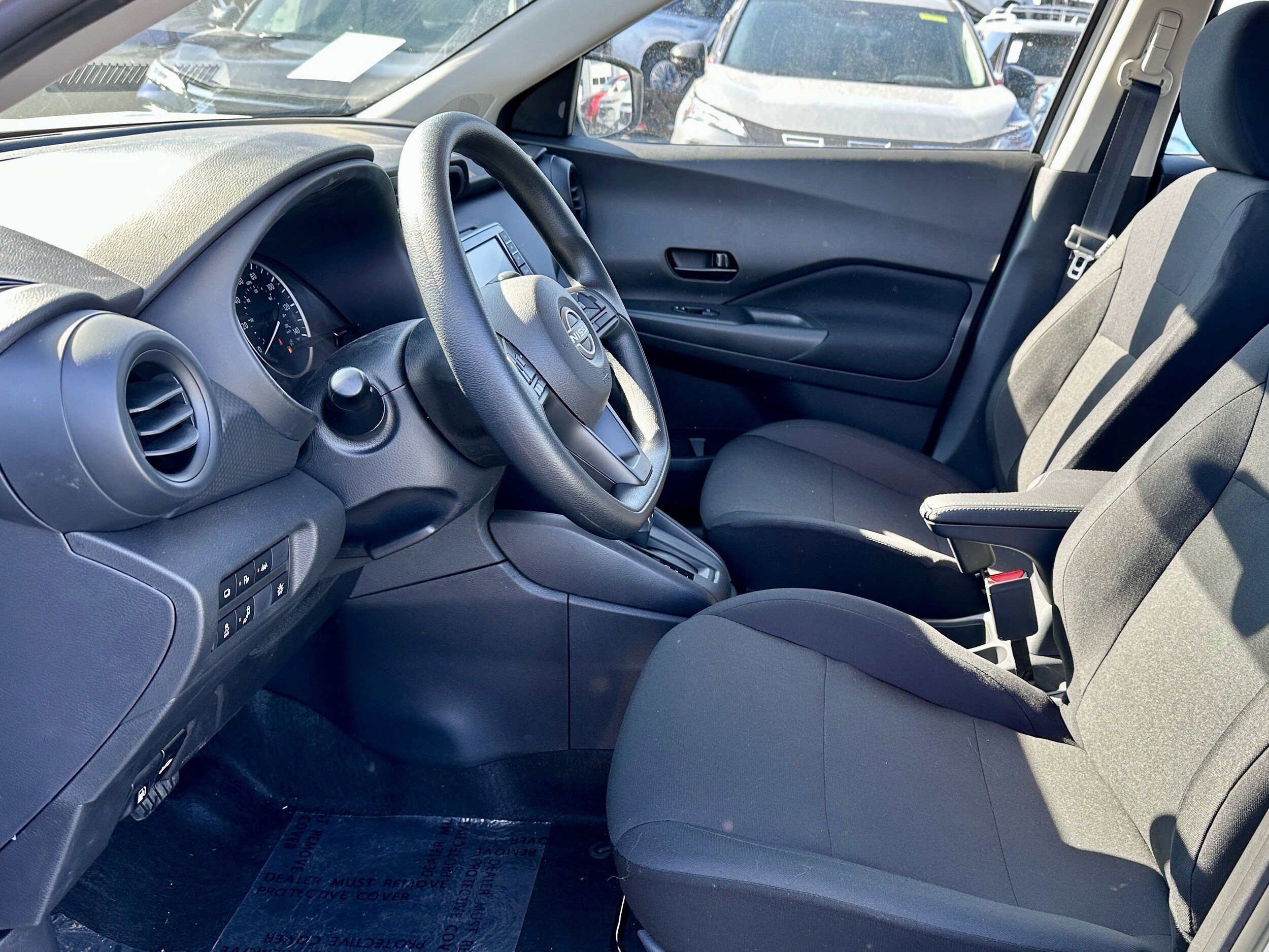 2025 Nissan Kicks Play S photo 4